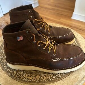 Men's Danner work boots lightly worn size 14
